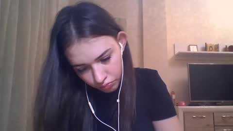 Jennifer online show from November 6, 7:39 pm