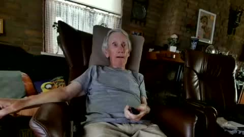 johan7 heet online show from July 17, 6:32 pm