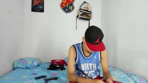 johan_and_antonella online show from December 21, 11:22 pm