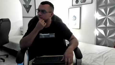 johan online show from June 20, 8:20 am
