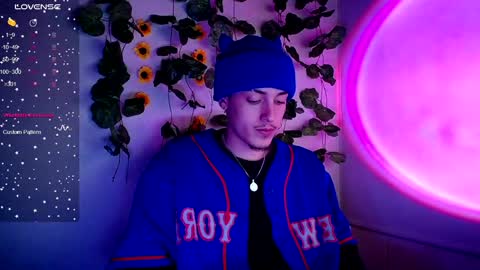 johan_parker222 online show from September 26, 10:51 pm