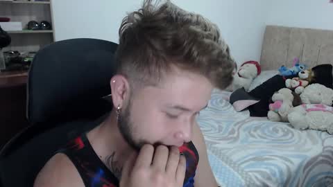 JOHAN independient model online show from December 29, 4:16 am