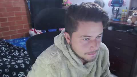 JOHAN independient model online show from March 18, 4:13 pm