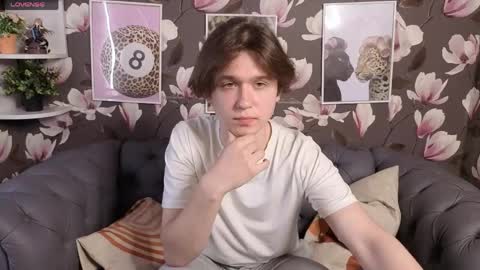 john__strong online show from May 19, 4:36 pm