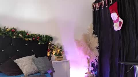 John  online show from November 15, 1:24 pm