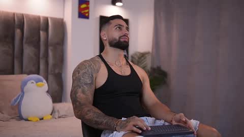 john online show from February 19, 9:14 pm