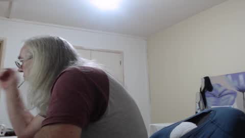 Snapshot of john_little_one chatting on September 23, 2:16 am JOHN online show from September 23, 2:16 am
