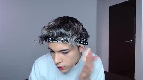 John Vichenso online show from November 4, 10:11 pm