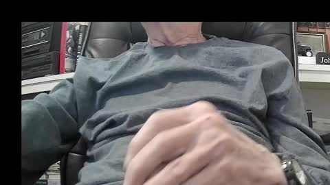 johngp777 online show from December 2, 9:34 pm