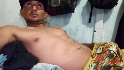 johnjonnnn28 online show from November 9, 3:32 am