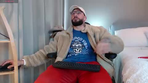john online show from August 3, 6:47 pm