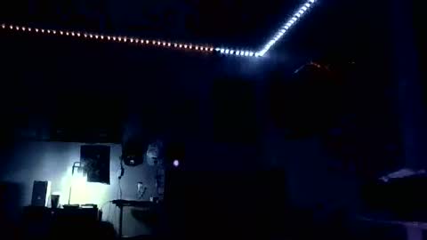 johnniejohnnied online show from January 8, 3:40 am