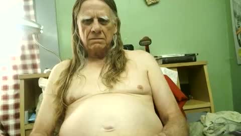 johnnieq1971 online show from June 1, 1:18 am