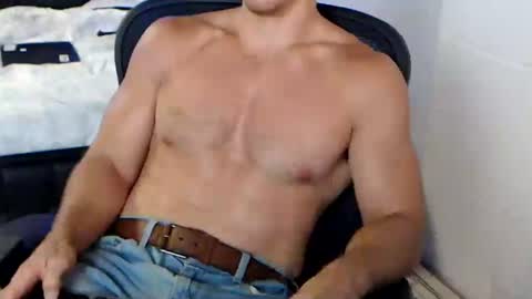 Johnnie Redd online show from July 20, 1:52 am