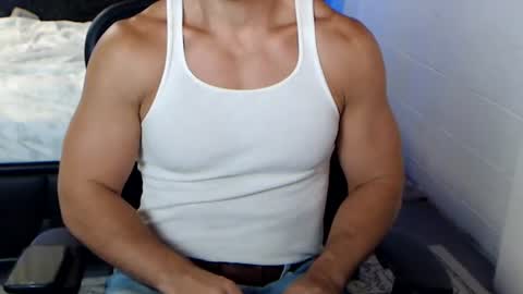 Johnnie Redd online show from August 6, 2:20 am