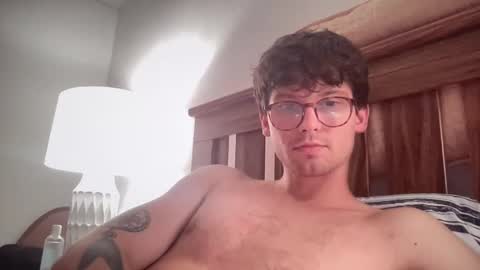 Snapshot of johnny__wood chatting on October 16, 5:18 am Johnny online show from October 16, 5:18 am