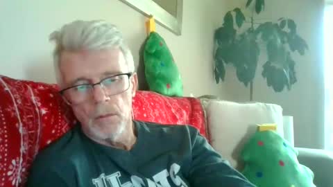 johnnyrocket12345678 online show from December 28, 6:29 pm