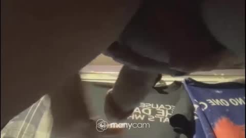 Snapshot of johnnyshung1 chatting on February 5, 9:57 am johnnyshung1 online show from February 5, 9:57 am