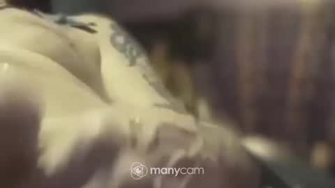 Snapshot of johnnyshung1 chatting on January 10, 3:50 am johnnyshung1 online show from January 10, 3:50 am