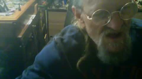 Snapshot of johnnyshung1 chatting on October 28, 3:02 pm johnnyshung1 online show from October 28, 3:02 pm