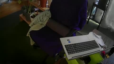 johntylerr833 online show from May 8, 10:04 pm