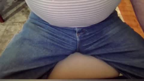 Snapshot of johnxxx549 chatting on October 23, 12:17 pm johnxxx549 online show from October 23, 12:17 pm