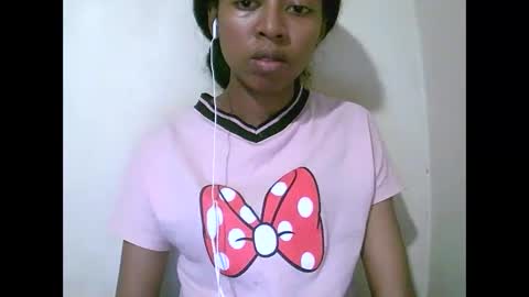 joliekah27 online show from May 1, 9:20 pm