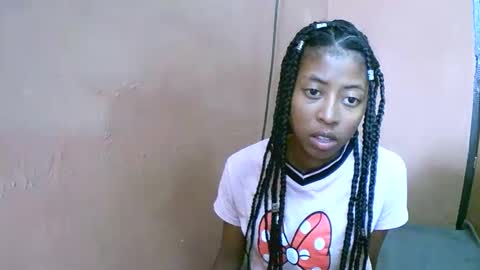 joliekah27 online show from February 27, 9:50 am