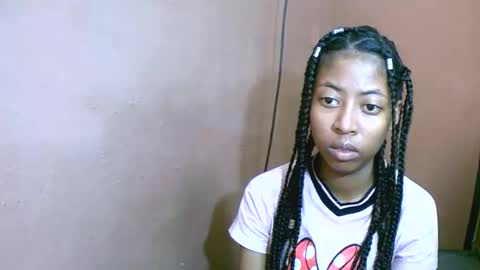 joliekah27 online show from February 27, 4:35 am