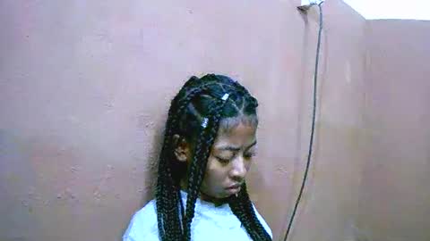 joliekah27 online show from February 28, 7:56 pm