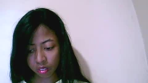 joliekah27 online show from July 6, 7:49 am