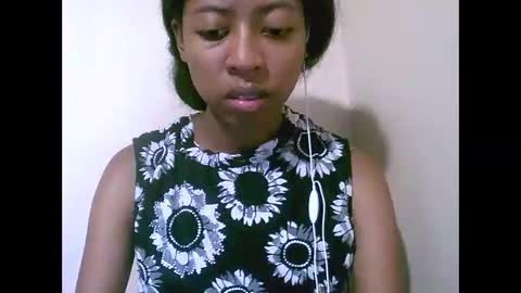 joliekah27 online show from April 29, 7:13 am