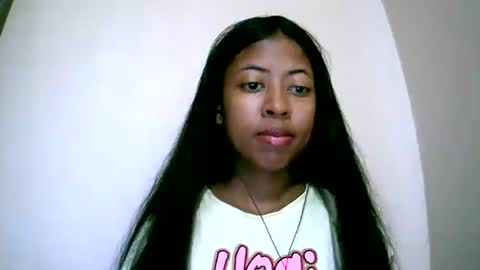 joliekah27 online show from June 17, 8:30 am
