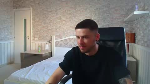 JonahShaw online show from June 25, 4:31 am