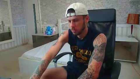JonahShaw online show from July 16, 4:05 am