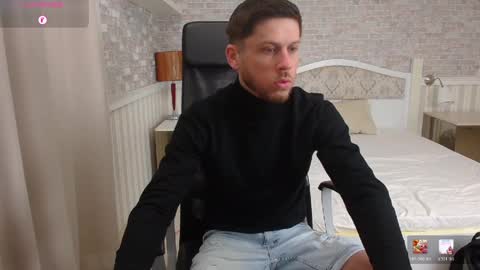 JonahShaw online show from April 30, 4:39 am