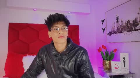 Jonas  online show from September 15, 2:29 pm