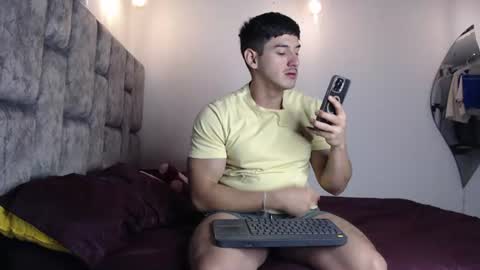 jonathancast08 online show from July 19, 11:46 am