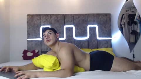 jonathancast08 online show from July 1, 7:11 pm