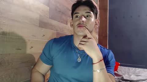 jonathancast08 online show from March 14, 10:47 pm