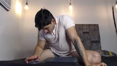 jonathancast08 online show from June 17, 5:29 pm