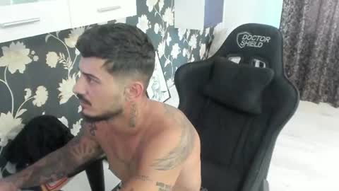 jonnyporn1 online show from July 29, 2:06 pm