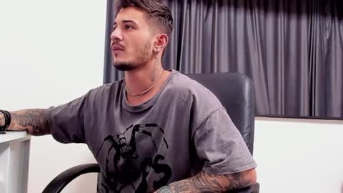 jonnyporn1 online show from January 24, 9:26 pm