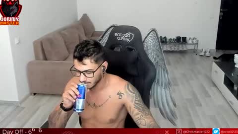 jonnyporn1 online show from September 19, 9:35 am