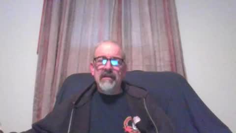 Snapshot of jony_five chatting on February 12, 9:11 pm Jon online show from February 12, 9:11 pm