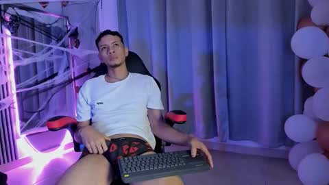 jordan_and_dustin online show from October 19, 7:35 am