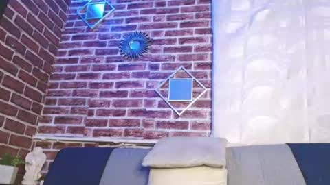 Jordan  online show from June 13, 6:18 pm