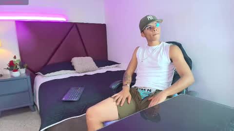 Jordan Kiing online show from October 9, 10:04 pm