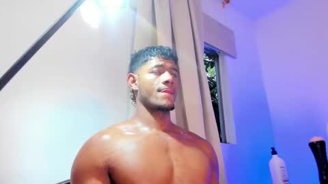 JordanParis online show from November 14, 8:55 pm