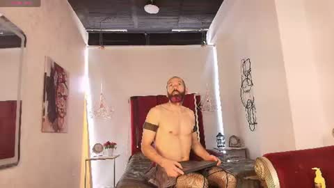 jorgeperezz online show from July 1, 1:42 pm